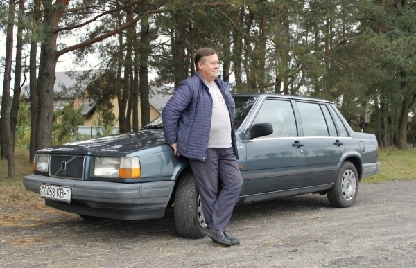 Настоящий «шведский чемодан»! На брестских улицах до сих пор ездит на неубиваемом Volvo 740 GL Настоящий «шведский чемодан»! На брестских улицах до сих пор ездит на неубиваемом Volvo 740 GL