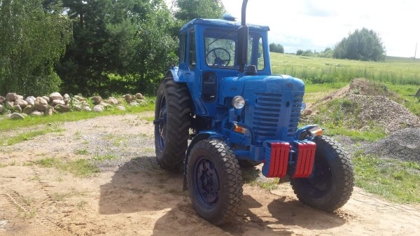 По полям, по полям синий трактор едет к нам! Белорус показал восстановленный МТЗ-50 1965 г. в.