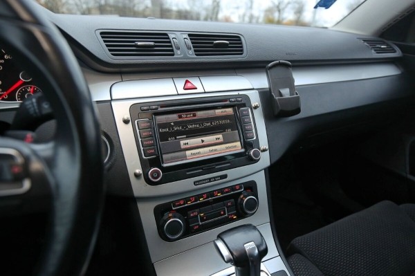 Белорус купил бензиновый VW Passat (B6) за $6 800. Проверили, стоил ли он своих денег Белорус купил бензиновый VW Passat (B6) за $6 800. Проверили, стоил ли он своих денег