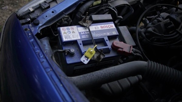 После ремонта на СТО автовладелец остался без документов на машину. Сервисмен: «Верну документы настоящему хозяину»