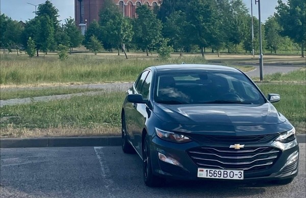 «Приклеили $1 000 за уборку салона!» Белорус отдал Chevrolet в автохаус и очень удивился методам реализации