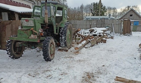 При распилке дров погиб пенсионер