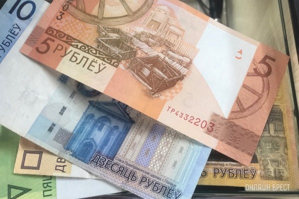 Кто больше всех зарабатывает в Минске – смотрим инфографику