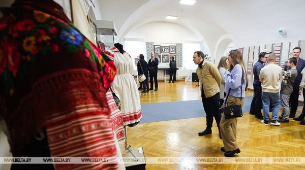 Самобытную культуру Пинско-Ивацевичского региона представили в Художественном музее Бреста