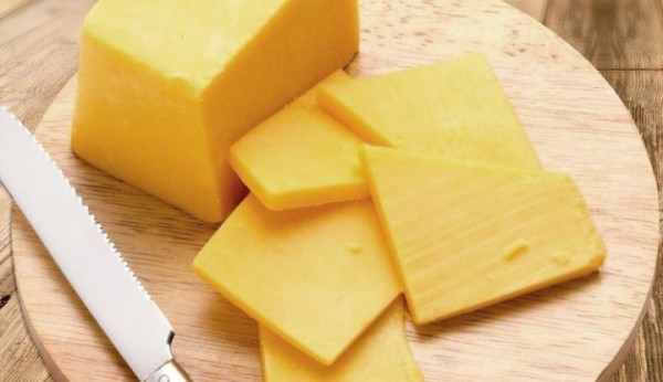 Налоговая нашла безработного с Брестчины, у которого оказалось больше полутонны сыра