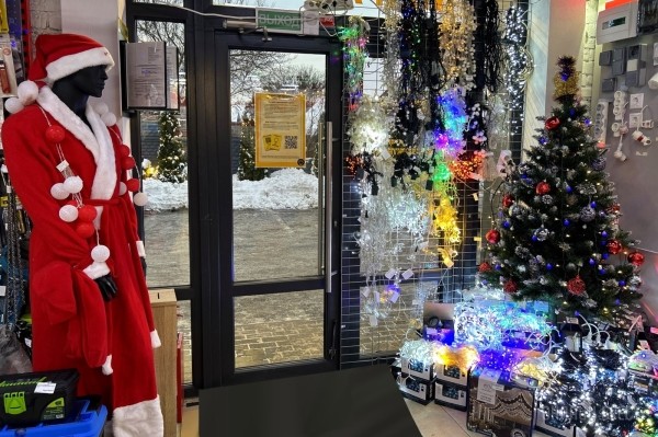 Новый 2024 год не наступит без Всей Электрики! Срочно приходите в магазин по улице Пушкинская, 94-2 и выбирайте новогоднюю иллюминацию