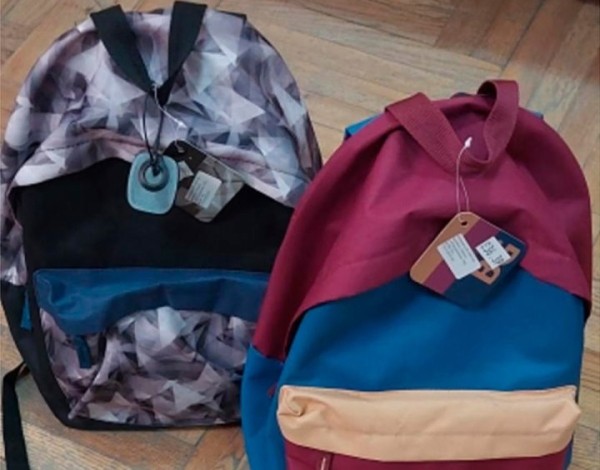 Госстандарт нашел детские рюкзаки, с которыми нельзя ходить в школу Госстандарт нашел детские рюкзаки, с которыми нельзя ходить в школу