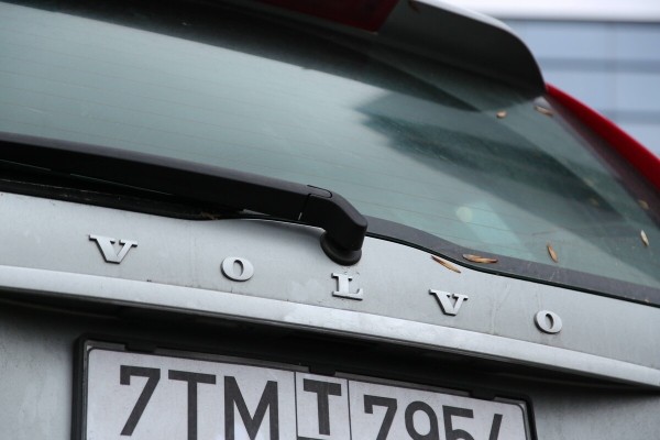 Год не может расстаться с машиной. Белорус продаёт 15-летний Volvo XC90, а никто не берёт! Почему? Год не может расстаться с машиной. Белорус продаёт 15-летний Volvo XC90, а никто не берёт! Почему?