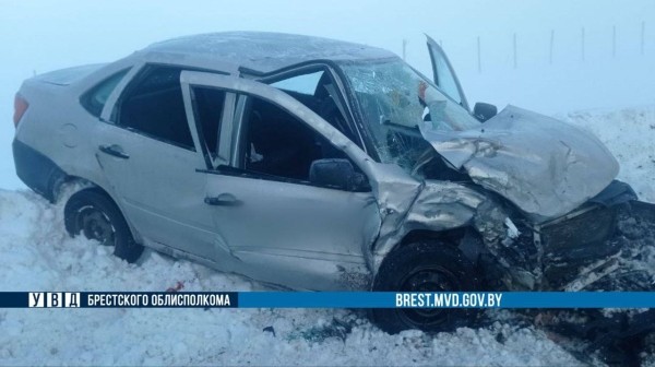 Лобовое ДТП произошло на Брестчине Лобовое ДТП произошло на Брестчине