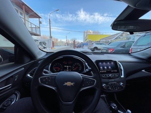 «Приклеили $1 000 за уборку салона!» Белорус отдал Chevrolet в автохаус и очень удивился методам реализации