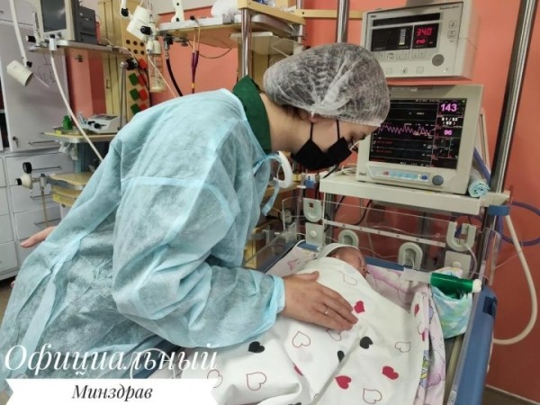 Белорусские врачи спасли жизнь новорожденной девочке со смертельным диагнозом Белорусские врачи спасли жизнь новорожденной девочке со смертельным диагнозом