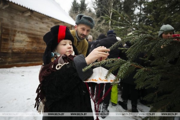 Партизанский Дед Мороз всю зиму будет принимать гостей в Ивацевичском районе Партизанский Дед Мороз всю зиму будет принимать гостей в Ивацевичском районе