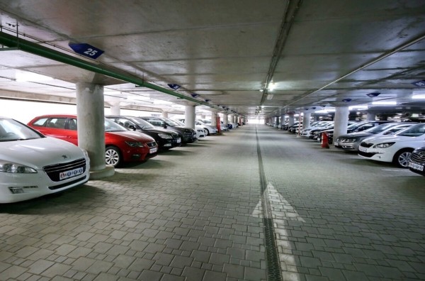 «Приклеили $1 000 за уборку салона!» Белорус отдал Chevrolet в автохаус и очень удивился методам реализации