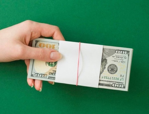 Лечила выдуманную болезнь. Жительницу Барановичей осудили за мошенничество