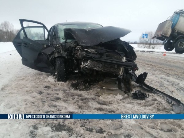 Два человека погибли, семь пострадали в ДТП в Брестской области за неделю