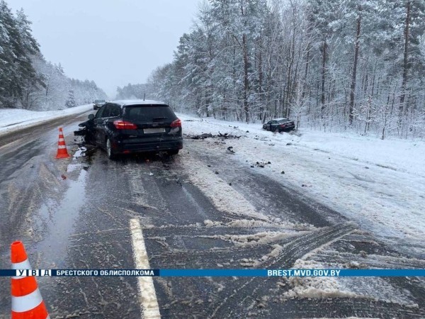 Выпадение снега спровоцировало ряд ДТП на территории Брестчины