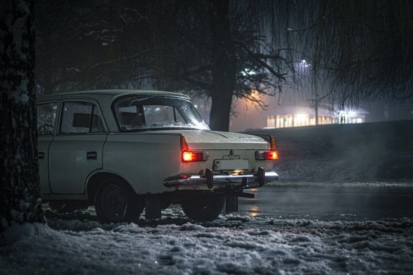 Фонарщик из Бреста показал «Москвич-412», с которым не хочет расставаться