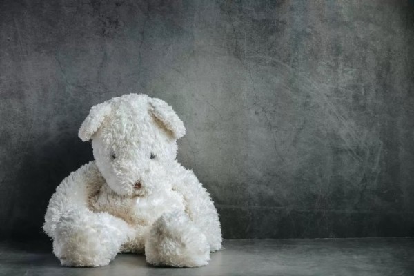 Суд огласил приговор отцу, который нанес сыну 28 ударов в «воспитательных целях» Суд огласил приговор отцу, который нанес сыну 28 ударов в «воспитательных целях»