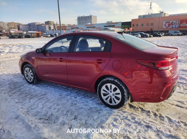 На техосмотре машине белоруса добавили 100 тыс. км пробега и он уже почти год не может ее продать На техосмотре машине белоруса добавили 100 тыс. км пробега и он уже почти год не может ее продать