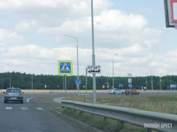 Простые ситуации со сложными решениями: ПДД в вопросах и ответах