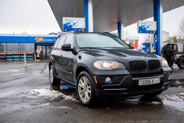 Познакомились из-за BMW, а через полгода — свадьба! Белорусы рассказали свои истории любви, возникшей благодаря авто