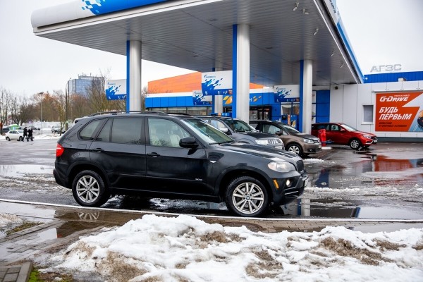 Познакомились из-за BMW, а через полгода — свадьба! Белорусы рассказали свои истории любви, возникшей благодаря авто