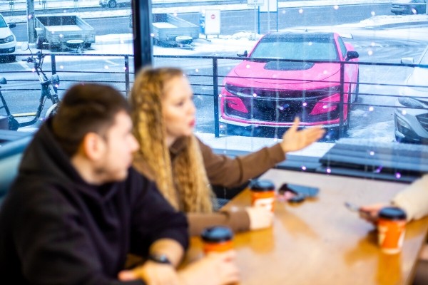 Познакомились из-за BMW, а через полгода — свадьба! Белорусы рассказали свои истории любви, возникшей благодаря авто