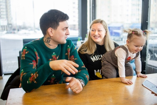 Познакомились из-за BMW, а через полгода — свадьба! Белорусы рассказали свои истории любви, возникшей благодаря авто