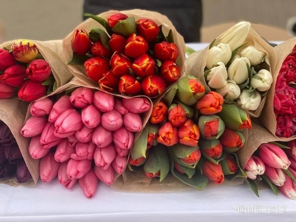 В Бресте 13-14 февраля будут продавать цветы