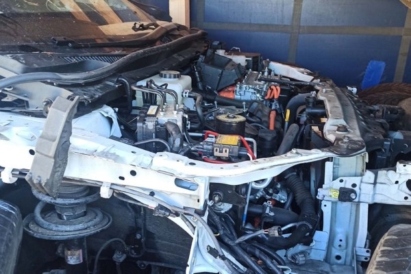 Кроссоверы разобрали и пытались ввезти под видом запчастей — вот каким будет штраф от таможни