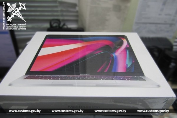 Айфоны и MacBookPro нашли на границе у водителя автобуса