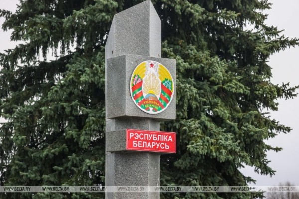 Таможенный пост «Варшавский мост» за сутки пересекают около 2 тыс. легковушек и 180 автобусов Таможенный пост «Варшавский мост» за сутки пересекают около 2 тыс. легковушек и 180 автобусов