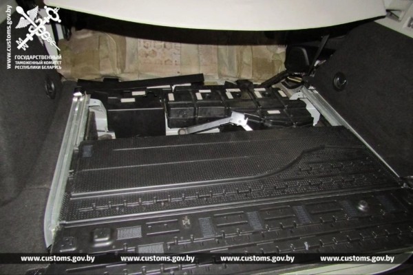За провоз контрабанды в Беларуси конфисковали Cadillac