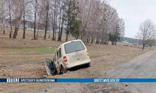 Водитель потерял сознание и выехал на полосу встречного движения. Подробности ДТП в Брестской области