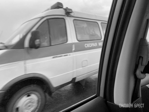 «Мужчина нанес не менее 20 ударов топором». Подробности резонансного нападения на медиков скорой помощи