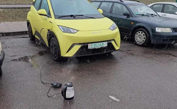 Брестский блогер Василий Пошелюк о BYD Seagull: «Больше 130 км/ч не едет. Зато может вскипятить чайник!» Брестский блогер Василий Пошелюк о BYD Seagull: «Больше 130 км/ч не едет. Зато может вскипятить чайник!»