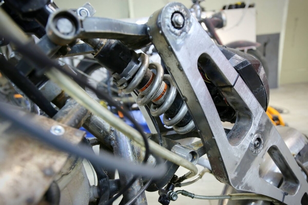 Рассказываем, как белорус примостил мотор 1.4 TDI от VW Polo на мотоцикл