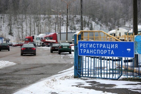 «Муж в колонии, я — на „химии“». Многодетная белоруска о последствиях льготной растаможки