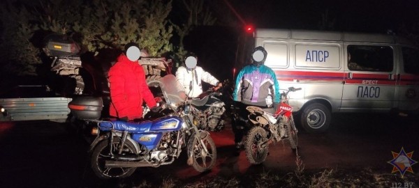 В лесу под Брестом заблудились мотоциклисты