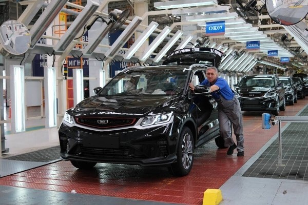 Теперь «140-й» указ — только для рынка Беларуси? Как на автобизнесе отразятся изменения утильсбора в РФ