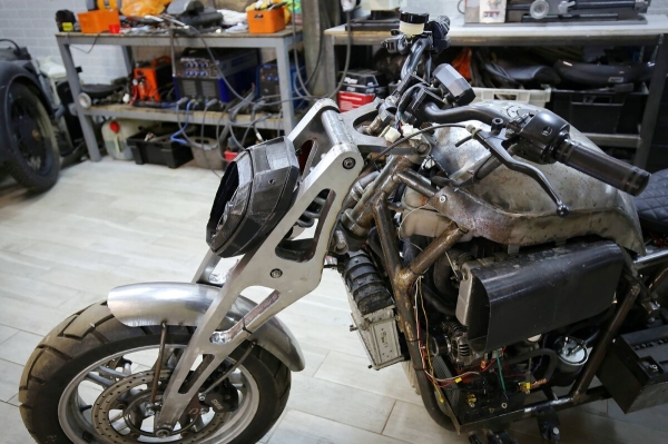 Рассказываем, как белорус примостил мотор 1.4 TDI от VW Polo на мотоцикл