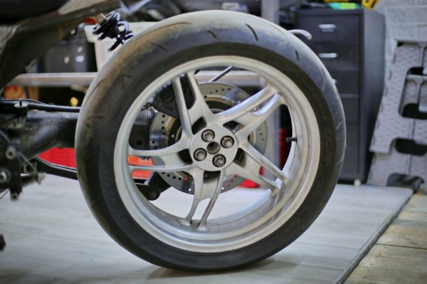 Рассказываем, как белорус примостил мотор 1.4 TDI от VW Polo на мотоцикл