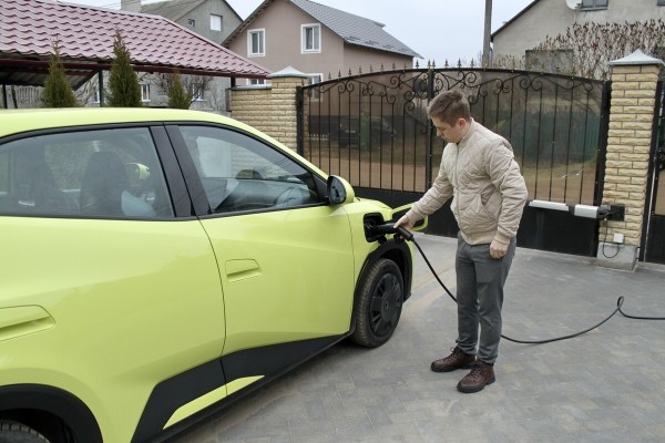 Брестский блогер Василий Пошелюк о BYD Seagull: «Больше 130 км/ч не едет. Зато может вскипятить чайник!» Брестский блогер Василий Пошелюк о BYD Seagull: «Больше 130 км/ч не едет. Зато может вскипятить чайник!»