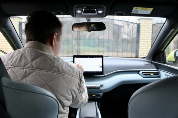 Брестский блогер Василий Пошелюк о BYD Seagull: «Больше 130 км/ч не едет. Зато может вскипятить чайник!» Брестский блогер Василий Пошелюк о BYD Seagull: «Больше 130 км/ч не едет. Зато может вскипятить чайник!»