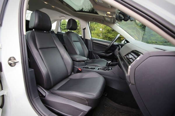 «Муж подарил Countryman и Jetta!» Белоруска рассказала об опыте эксплуатации моделей и дорогих презентах в семье