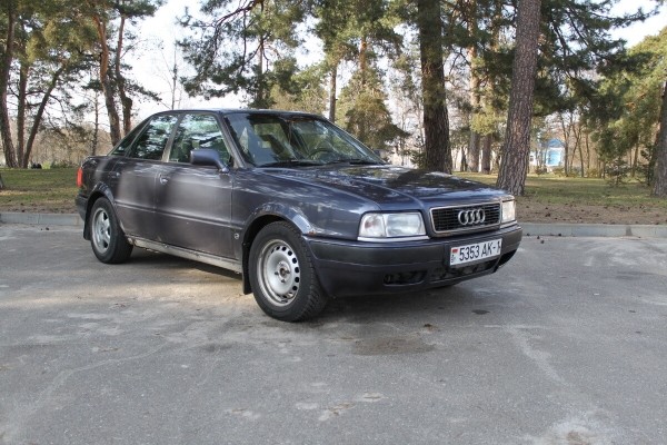 19-летний студент за год проехал более 40 000 км на отцовской Audi 80. А затем купил себе такую же! 19-летний студент за год проехал более 40 000 км на отцовской Audi 80. А затем купил себе такую же!