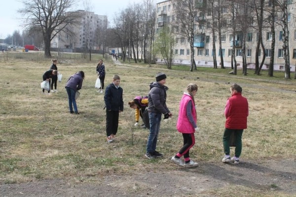 Минобр: детей привлекают к труду в школах по желанию