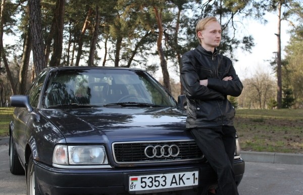 19-летний студент за год проехал более 40 000 км на отцовской Audi 80. А затем купил себе такую же! 19-летний студент за год проехал более 40 000 км на отцовской Audi 80. А затем купил себе такую же!