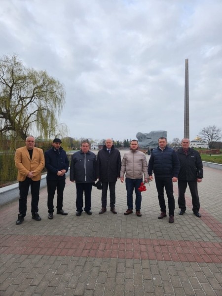 В Бресте «Союз предпринимателей, работодателей и ремесленников», провёл ряд мероприятий, основной целью которых было налаживание дружественных и деловых контактов с представителями бизнеса из других стран В Бресте «Союз предпринимателей, работодателей и ремесленников», провёл ряд мероприятий, основной целью которых было налаживание дружественных и деловых контактов с представителями бизнеса из других стран