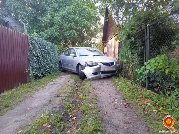 Брестчанин угнал автомобиль и разбил его